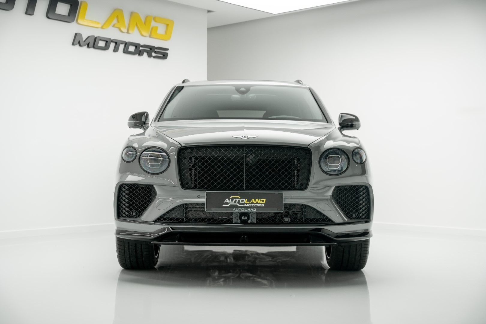 2024 BENTLEY BENTAYGA S V8. HIGH SPECIFICATION.